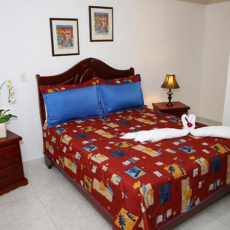 Hotel Los Jardines Santiago De Los Caballeros Eksteriør billede