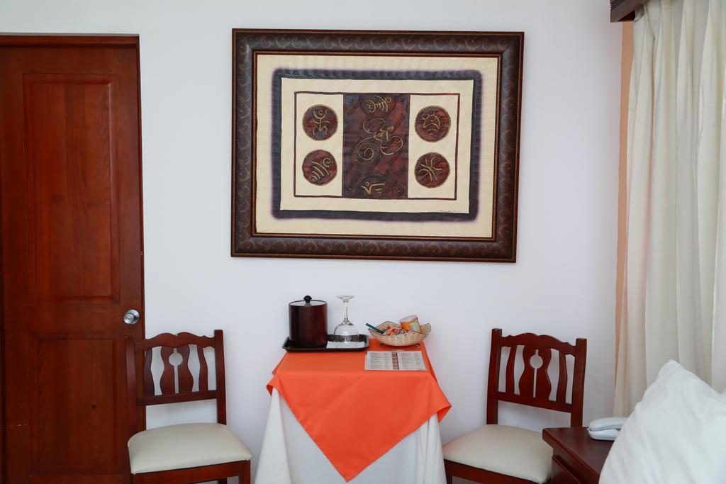 Hotel Los Jardines Santiago De Los Caballeros Eksteriør billede