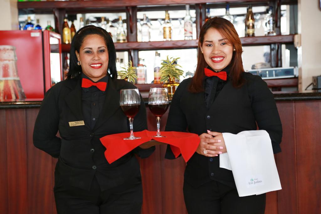 Hotel Los Jardines Santiago De Los Caballeros Eksteriør billede
