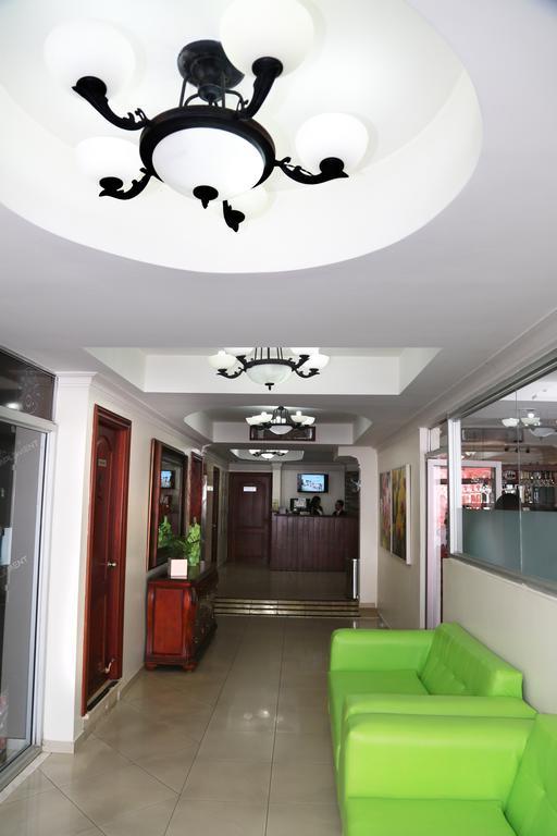 Hotel Los Jardines Santiago De Los Caballeros Eksteriør billede