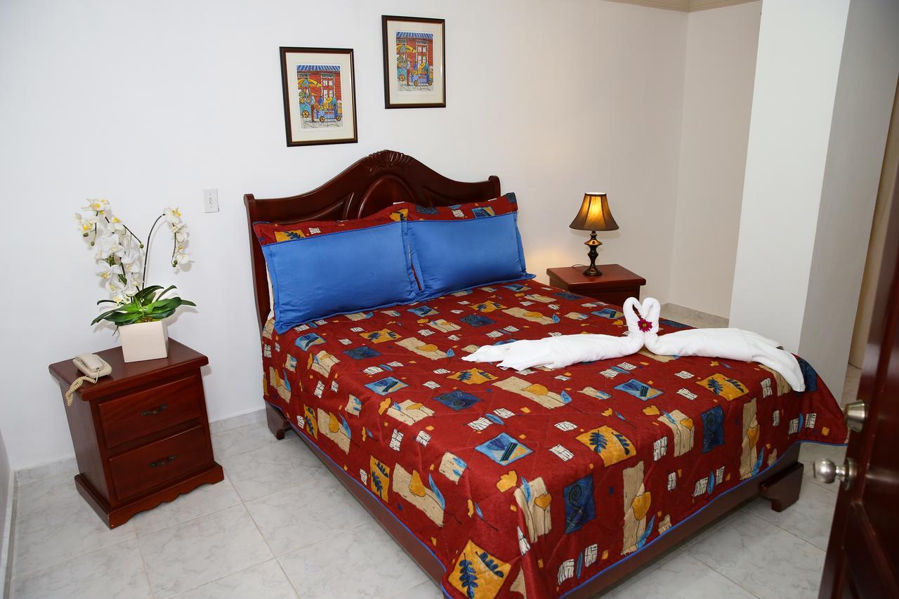 Hotel Los Jardines Santiago De Los Caballeros Eksteriør billede