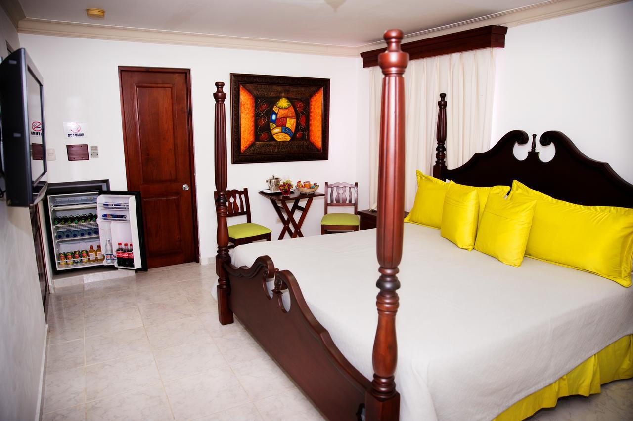 Hotel Los Jardines Santiago De Los Caballeros Eksteriør billede